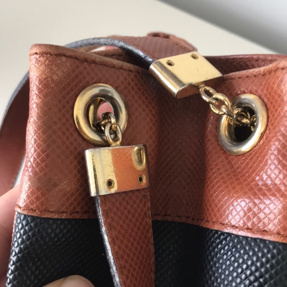 Bottega Veneta Vintage Leather Bag - Picture 8 of 8